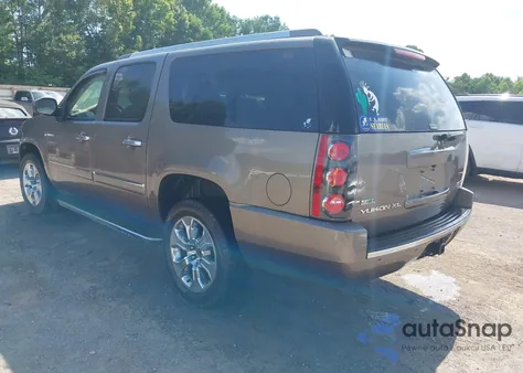 2011 GMC Yukon Xl 1500 Denali z USA, uszkodzony, nr VIN 1GKS2MEF7BR383624